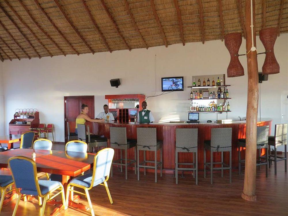 Skinny Hippos Lodge Mangochi ภายนอก รูปภาพ